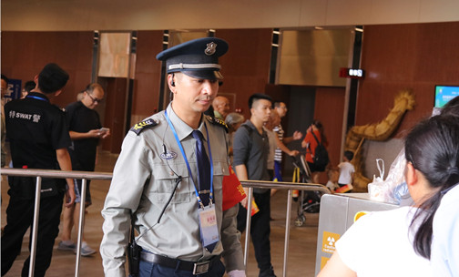 杨玉均1.jpg 杨玉均1.jpg