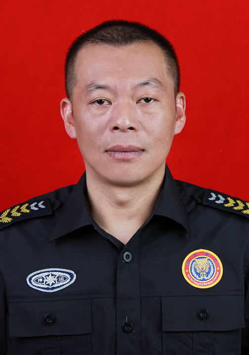 陈亚东照片.jpg 陈亚东照片.jpg