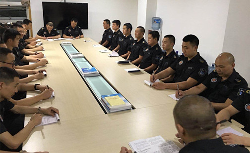 片区召开防汛工作紧急会议.jpg 片区召开防汛工作紧急会议.jpg